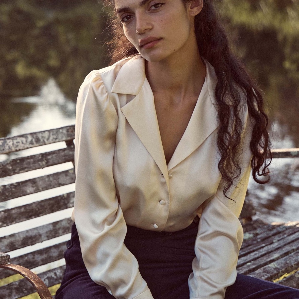 ISO DÔEN Juliana Silk Top in Small